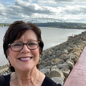 Meet your Posher, Phyllis